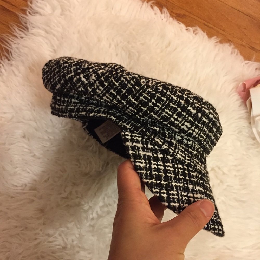 Accessories Tweed cap. One size. - Picture 7 of 7
